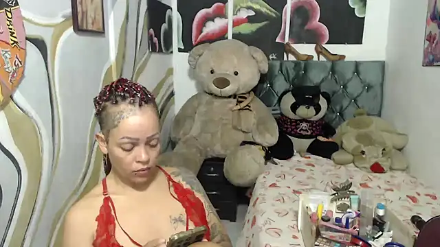 manzanahot9 online show from 27, 6, 2026