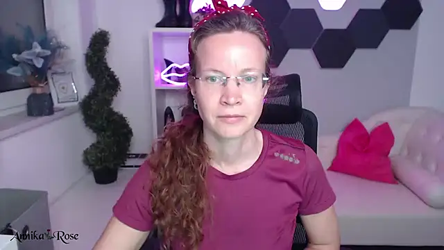 AnnikaRose online show from 7, 3, 2025