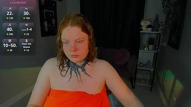 Cassie xKiss online show from 10, 9, 2025