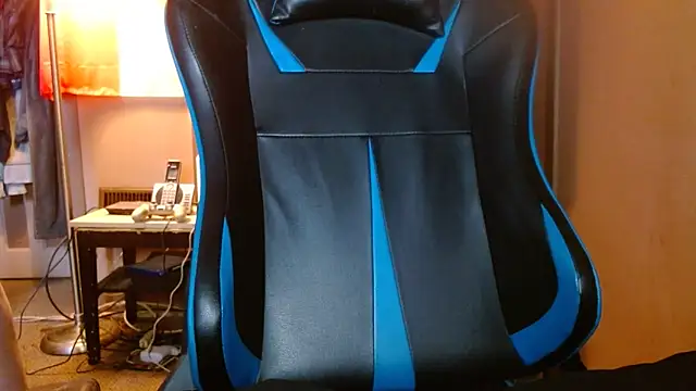 Snapshot of cosmicjones chatting on 25, 12, 2024 cosmicjones online show from 25, 12, 2024