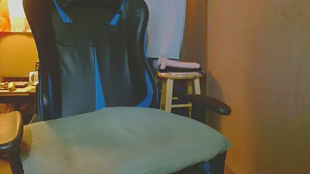 Snapshot of cosmicjones chatting on 13, 2, 2025 cosmicjones online show from 13, 2, 2025