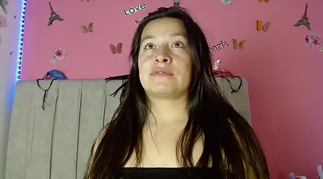 Snapshot of monickhot303av chatting on 1, 2, 2025 monickhot303av online show from 1, 2, 2025