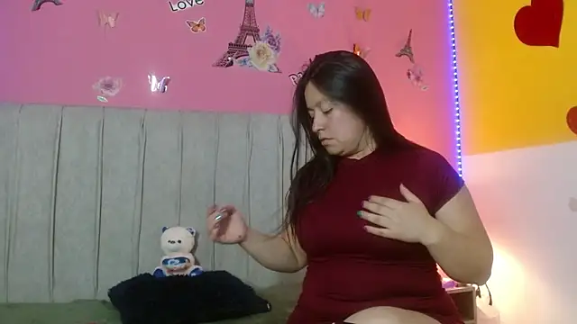 Snapshot of monickhot303av chatting on 18, 9, 2025 monickhot303av online show from 18, 9, 2025