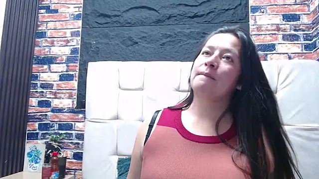 Snapshot of monickhot303av chatting on 25, 2, 2026 monickhot303av online show from 25, 2, 2026