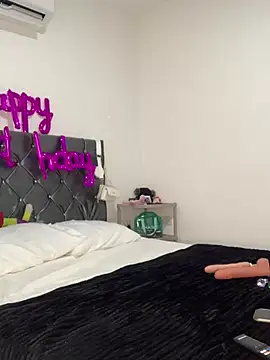 Snapshot of Abusive_cousin chatting on 2, 2, 2025 Abusive cousin online show from 2, 2, 2025