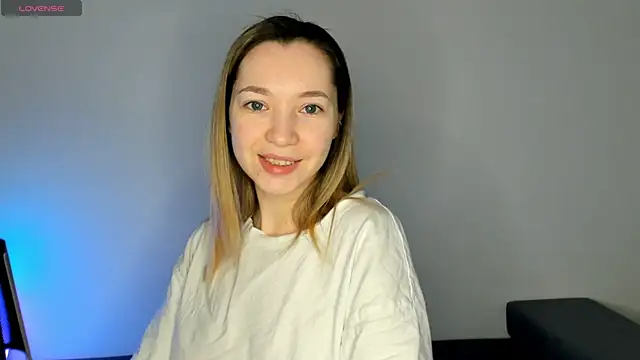 MiaThaine online show from 13, 2, 2025