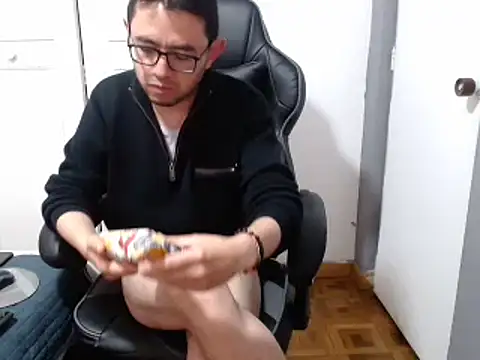 Diptongo online show from 26, 12, 2024