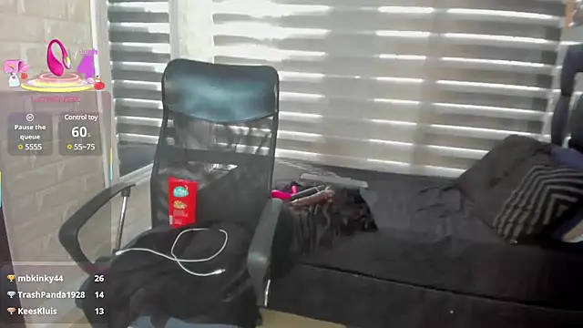 charlotte  G online show from 11, 3, 2025