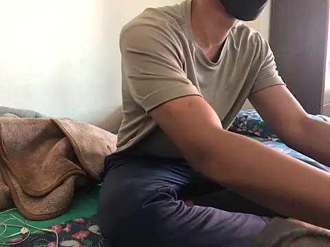 Snapshot of Zeuhorny chatting on 13, 3, 2025 Zeuhorny online show from 13, 3, 2025