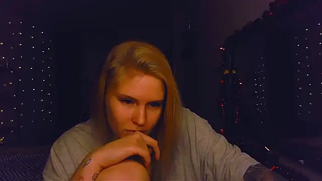 VoluptuousDreams online show from 6, 12, 2024