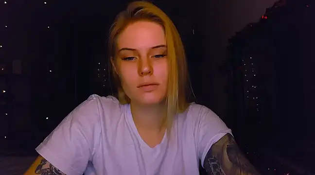 VoluptuousDreams online show from 19, 12, 2024
