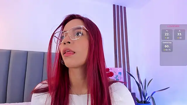 Scarlett Morgan  online show from 18, 11, 2025