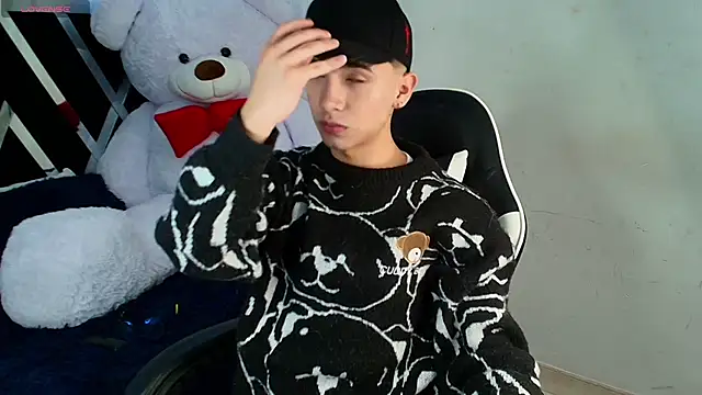 Niico Cruz online show from 20, 2, 2025