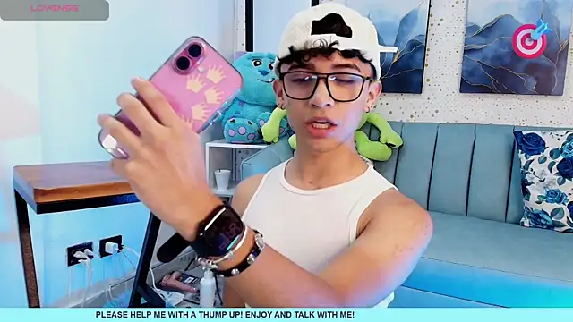 Niico Cruz online show from 6, 3, 2025