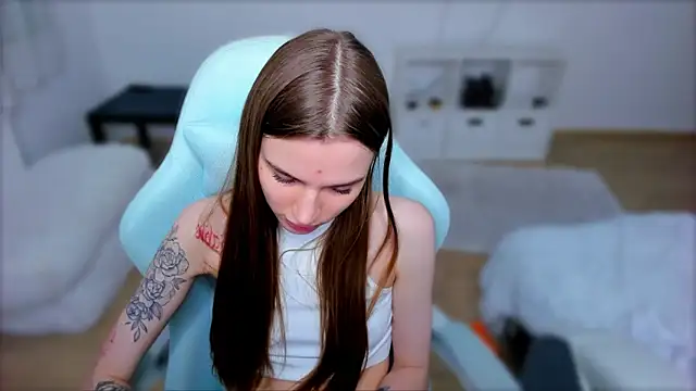 StellaLawless online show from 16, 3, 2025