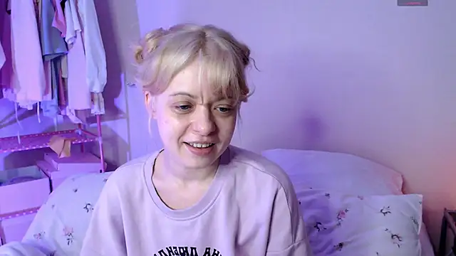 KatieMelone online show from 13, 2, 2026