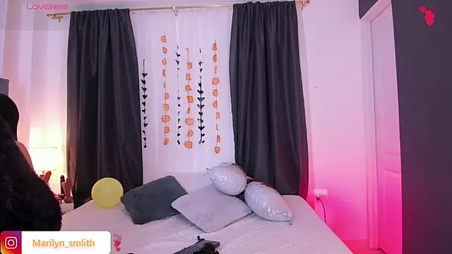 MarilynSmIith online show from 10, 10, 2025