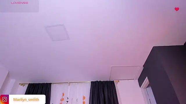 MarilynSmIith online show from 16, 10, 2025