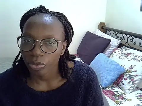 Sweet Bear online show from 11, 9, 2025