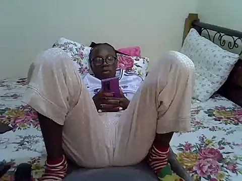 Sweet Bear online show from 31, 10, 2025