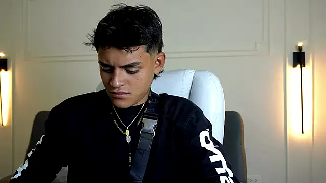 Paradise boy s online show from 8, 2, 2025