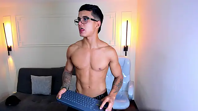 Paradise boy s online show from 29, 9, 2025