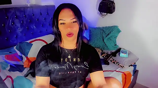 Zakura hot1 online show from 15, 11, 2025