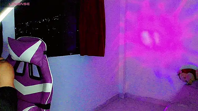 Ms-Zoehans online show from 13, 9, 2025