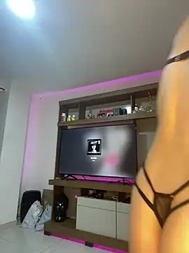 Julieta-sett online show from 18, 2, 2025