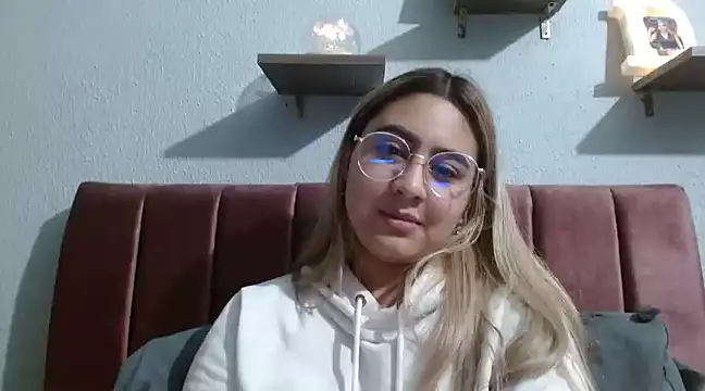 Miabonnett  online show from 29, 1, 2025