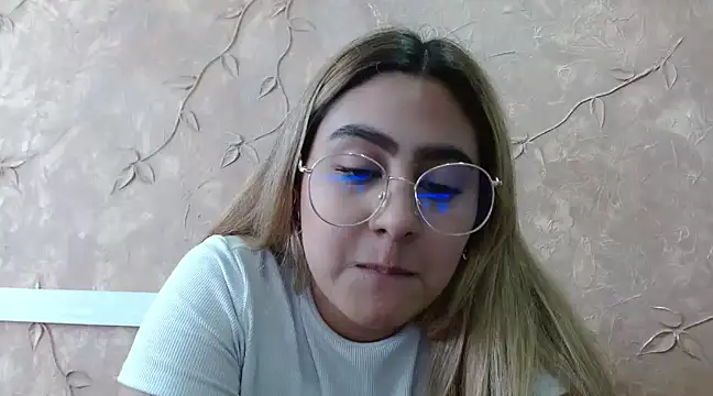 Miabonnett  online show from 21, 2, 2025