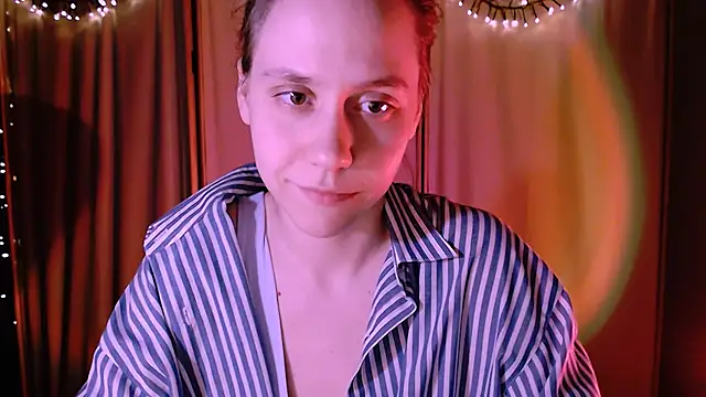 Snapshot of Malinax chatting on 9, 12, 2024 Malinax online show from 9, 12, 2024