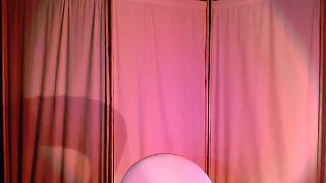 Snapshot of Malinax chatting on 8, 2, 2025 Malinax online show from 8, 2, 2025