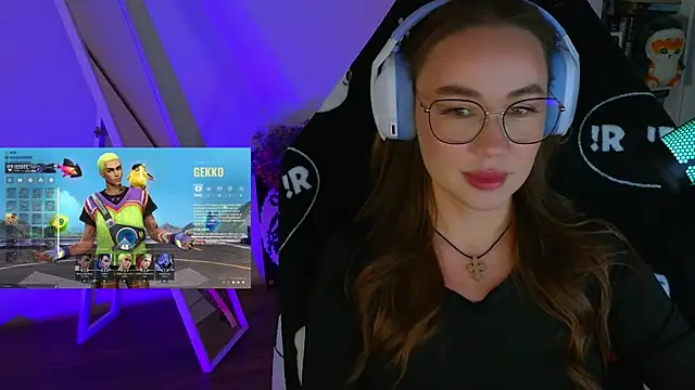 Snapshot of Emili1- chatting on 17, 3, 2025 Emili1- online show from 17, 3, 2025