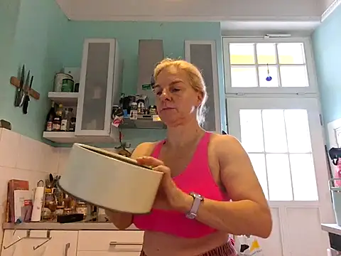 FrauleinSchmitt online show from 17, 10, 2025