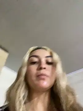 Snapshot of emma_oxford chatting on 13, 2, 2025 emma oxford online show from 13, 2, 2025