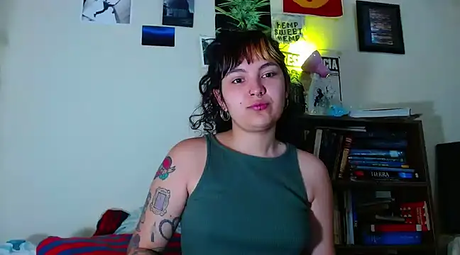 sweetiee mary online show from 12, 2, 2025