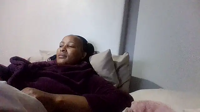 BabeAssXX online show from 9, 11, 2025