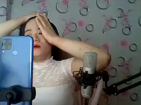 Snapshot of Nana-68 chatting on 11, 3, 2025 Nana-68 online show from 11, 3, 2025