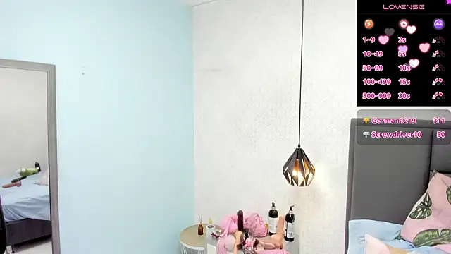 MADISON ROWAN1 online show from 21, 2, 2025