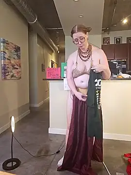 Snapshot of littlelustlamb chatting on 18, 9, 2025 littlelustlamb online show from 18, 9, 2025