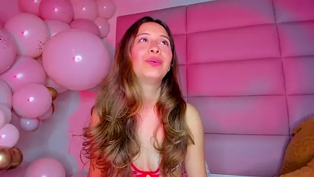 Snapshot of little-Emma chatting on 23, 2, 2025 little-Emma online show from 23, 2, 2025