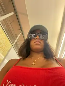 Snapshot of Black_Dolll chatting on 12, 7, 2026 Black Dolll online show from 12, 7, 2026