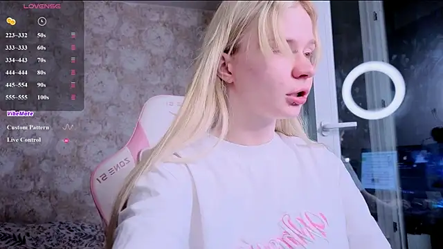 Snapshot of Milia_Parker chatting on 15, 7, 2026 Milia Parker online show from 15, 7, 2026