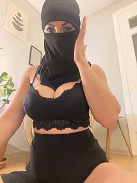 Snapshot of Amberonee31 chatting on 6, 2, 2025 Amberonee31 online show from 6, 2, 2025