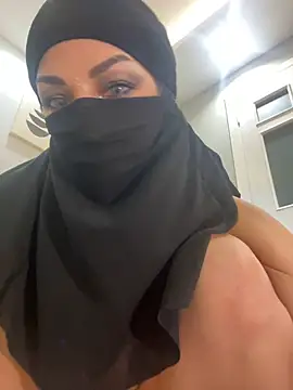 Snapshot of Amberonee31 chatting on 10, 2, 2025 Amberonee31 online show from 10, 2, 2025