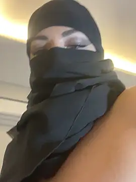 Snapshot of Amberonee31 chatting on 4, 3, 2025 Amberonee31 online show from 4, 3, 2025