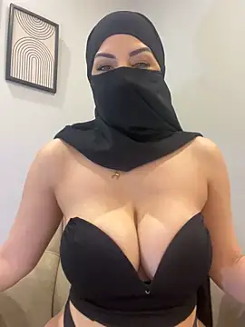 Snapshot of Amberonee31 chatting on 12, 2, 2026 Amberonee31 online show from 12, 2, 2026