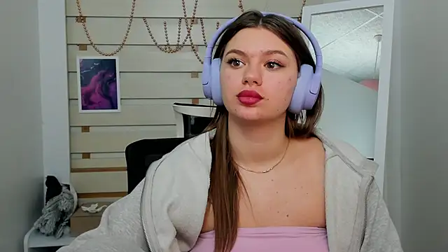 Josephine Kiss online show from 19, 1, 2025