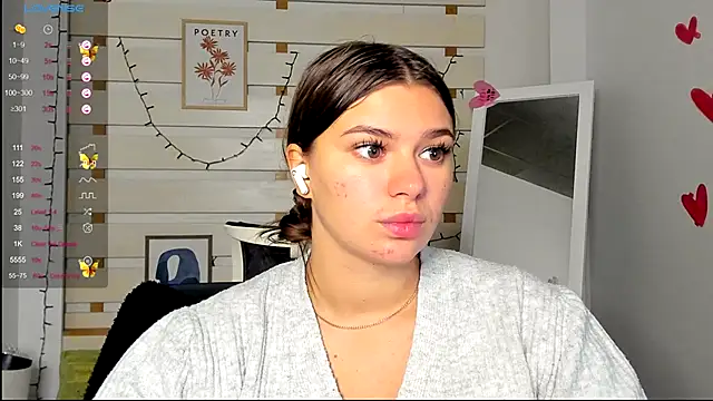 Josephine Kiss online show from 21, 10, 2025